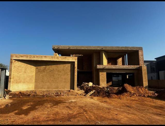 5 BEDROOM HOUSE FOR SALE IN MIDSTREAM HEIGHTS